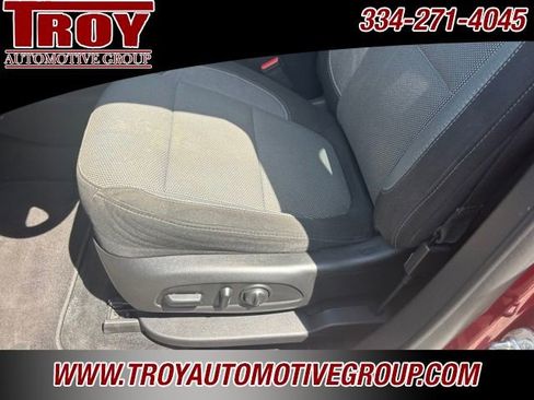 Used 2019 Chevrolet Traverse LT FWD image 34