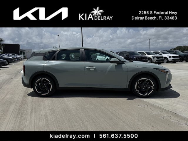 New 2026 Kia K4 EX FWD image 3