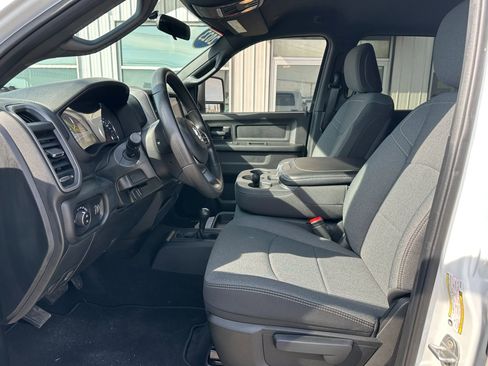 Used 2023 RAM 3500 Tradesman image 15