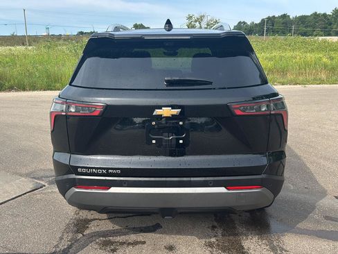 Used 2025 Chevrolet Equinox LT w/ Convenience Package II AWD/4WD image 4