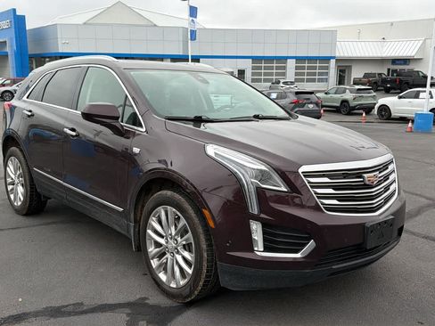 Used 2018 Cadillac XT5 Premium Luxury image 3