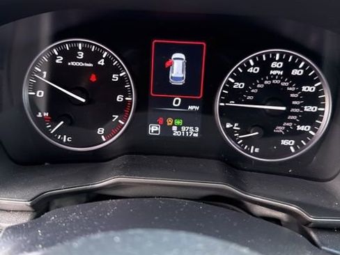 Used 2023 Subaru Outback Touring image 4