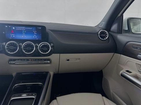 Used 2026 Mercedes-Benz GLA 250 image 23