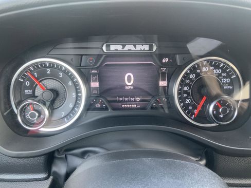 Used 2022 RAM 1500 Big Horn AWD/4WD image 18