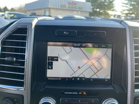 Used 2015 Ford F150 Lariat w/ Equipment Group 501A Mid image 32