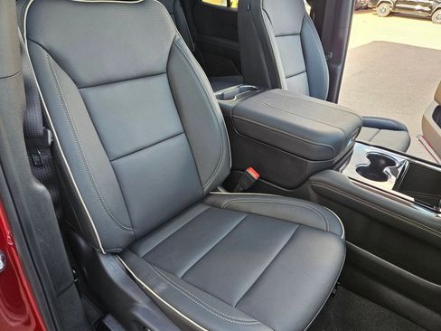 New 2026 GMC Yukon Elevation w/ Elevation Premium Package AWD/4WD image 33