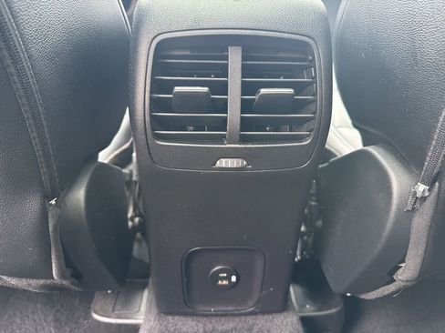 Used 2022 Ford Escape SEL AWD/4WD image 11