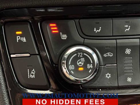 Used 2019 Buick Encore Essence w/ Experience Buick Package AWD/4WD image 40