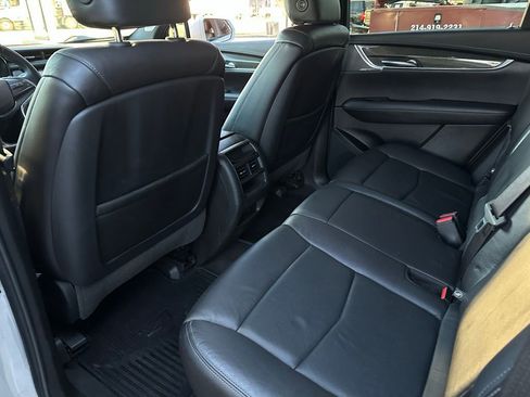 Used 2020 Cadillac XT5 Sportv image 16