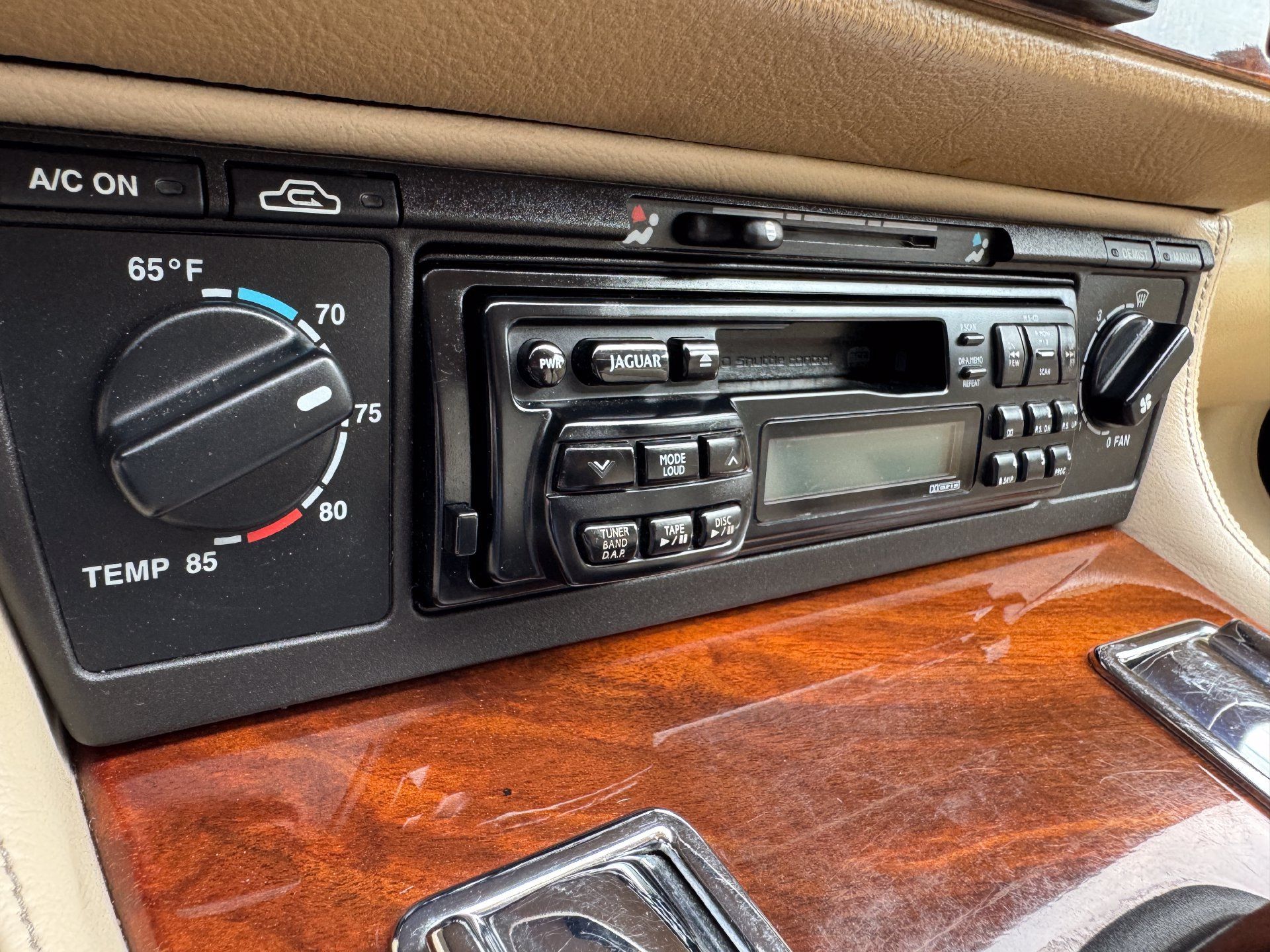Used 1996 Jaguar XJS 4.0 Convertible RWD image 69