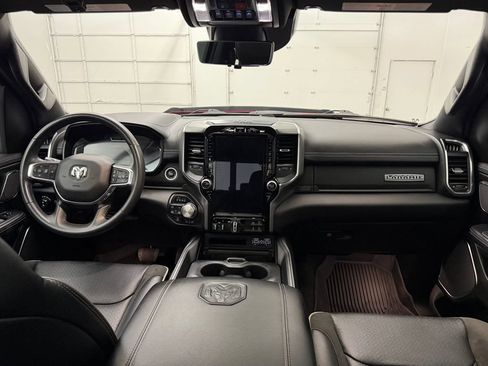 Used 2024 RAM 1500 Laramie AWD/4WD image 15