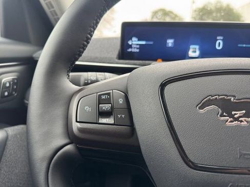 Used 2025 Ford Mustang Mach-E Premium image 6
