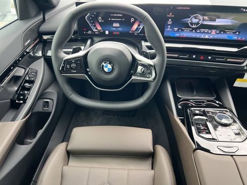 New 2026 BMW 530i image 13