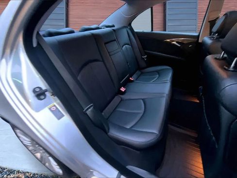 Used 2008 Mercedes-Benz E 350 E 350 Sedan 4D image 25