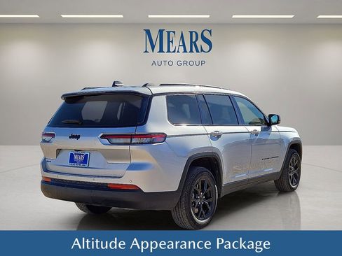 Used 2024 Jeep Grand Cherokee L Laredo image 6