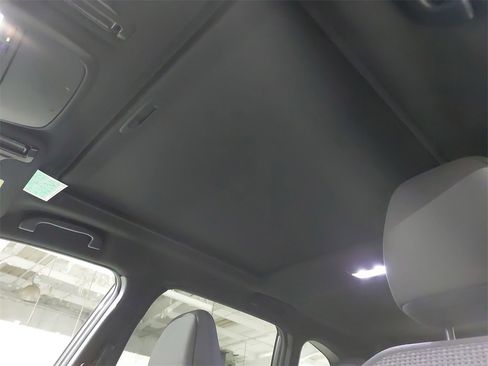 Used 2025 Subaru Forester Premium w/ Convenience Package #1 image 31