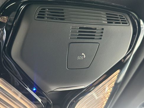 Used 2025 BMW X5 M60i AWD/4WD image 23