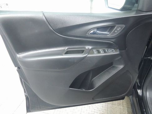 Used 2024 Chevrolet Equinox LT FWD image 24