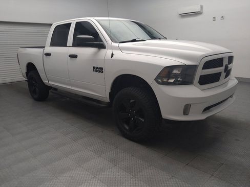Used 2018 RAM 1500 Express w/ Express Value Package RWD image 13