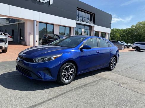Used 2023 Kia Forte LXS FWD image 1