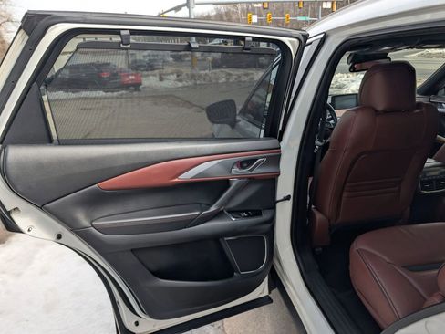 Used 2017 MAZDA CX-9 Signature image 22