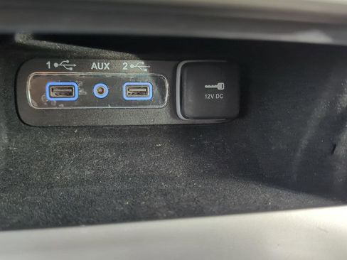 Used 2022 Jeep Grand Cherokee Laredo X image 27