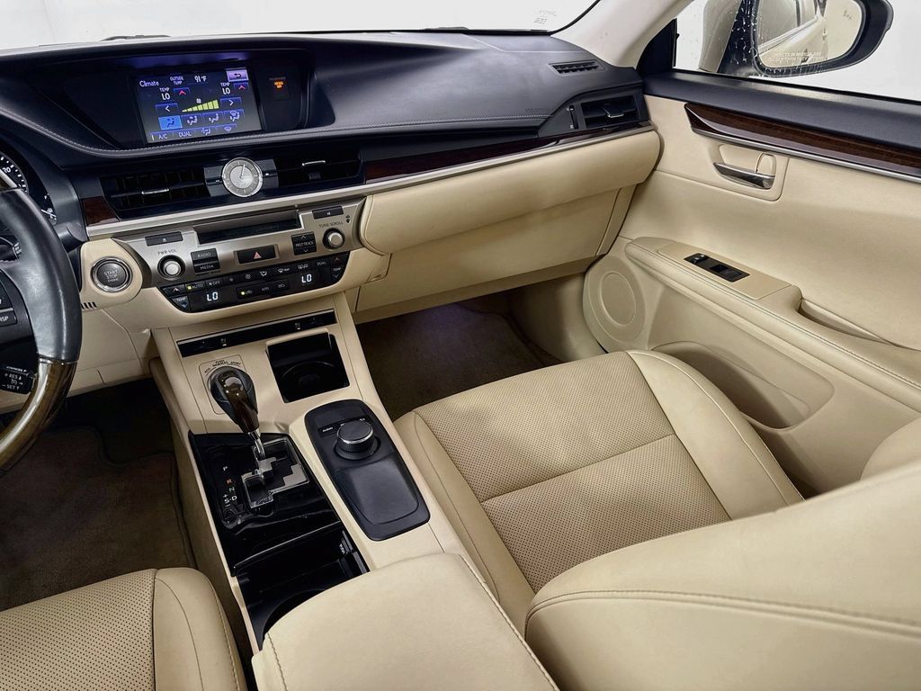Used 2014 Lexus ES 350 w/ Premium Package FWD image 24
