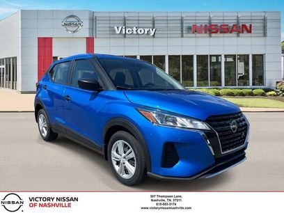 New 2025 Nissan Kicks Play S
