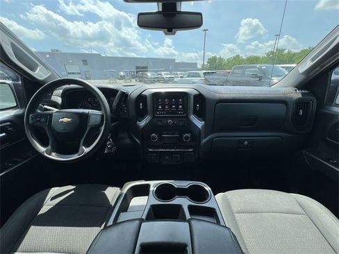 Used 2020 Chevrolet Silverado 1500 Custom w/ Custom Value Package image 14