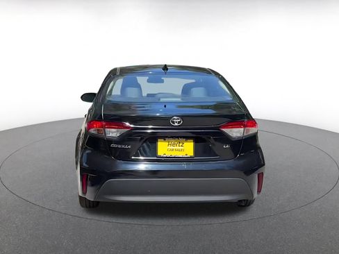 Used 2025 Toyota Corolla LE FWD image 12
