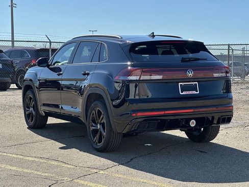 New 2026 Volkswagen Atlas Cross Sport SEL R-Line image 3