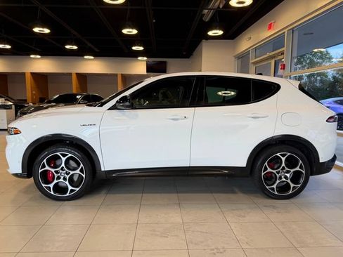 Used 2024 Alfa Romeo Tonale Veloce w/ Active Assist Package AWD/4WD image 7