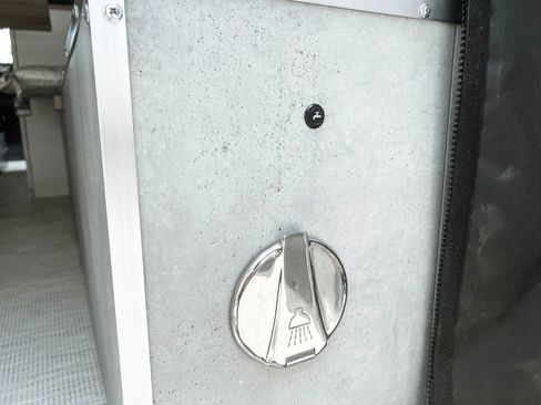 Used 2022 Mercedes-Benz Sprinter 2500 image 20