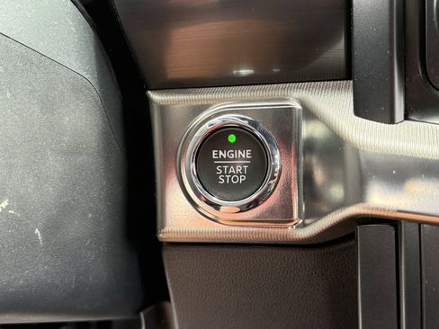 Used 2023 Ford F150 Raptor AWD/4WD image 7