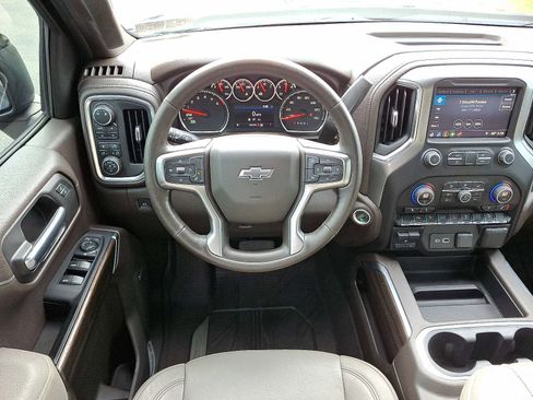 Used 2019 Chevrolet Silverado 1500 RST image 13