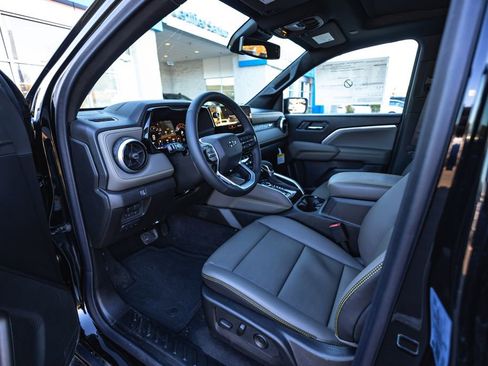 New 2026 Chevrolet Colorado ZR2 w/ Off-Road Front Bumper Package AWD/4WD image 23