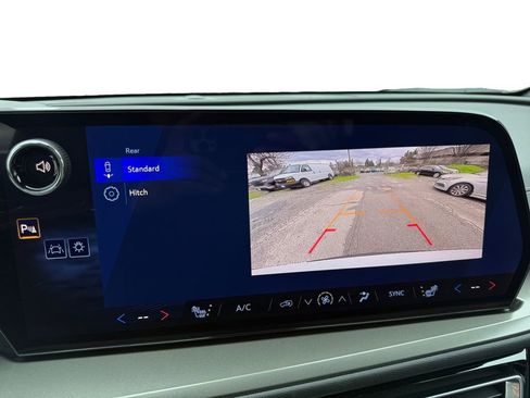 New 2026 Chevrolet Traverse LT AWD/4WD image 15