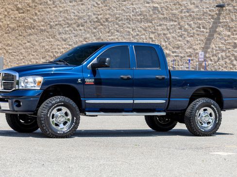 Used 2007 Dodge Ram 2500 Truck Laramie AWD/4WD image 16