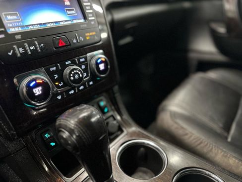 Used 2015 Chevrolet Traverse LTZ w/ LPO, 'HIT The Road' Package image 21