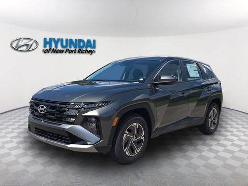 New 2026 Hyundai Tucson Blue SE FWD image 1