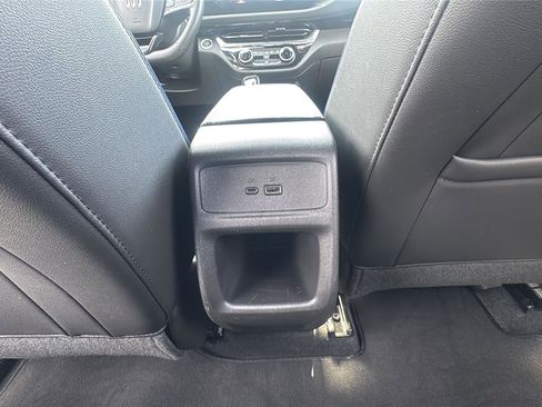 Used 2025 Buick Envista Sport Touring FWD image 25