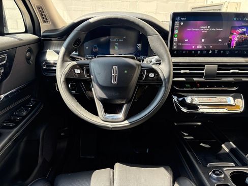 Used 2023 Lincoln Corsair Reserve w/ Equipment Group 202A image 15