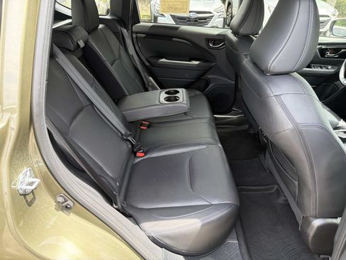 Used 2025 Subaru Forester Limited w/ Popular Package #2 AWD/4WD image 16