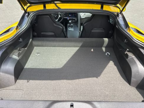 Used 2015 Chevrolet Corvette Stingray Coupe w/ ZF1 Appearance Package RWD image 35