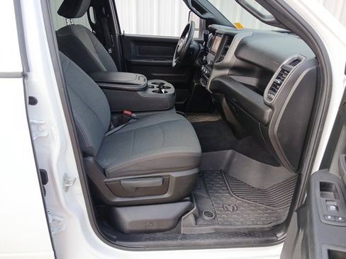 Used 2024 RAM 3500 Tradesman w/ Chrome Appearance Group image 40