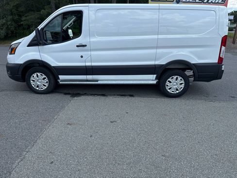 Used 2025 Ford Transit 250 Low Roof w/ Exterior Upgrade Package RWD image 8