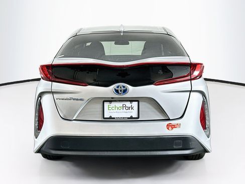 Used 2017 Toyota Prius Prime Plus FWD image 7