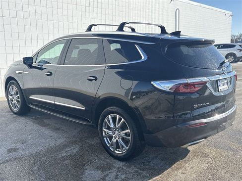 Used 2023 Buick Enclave Essence w/ Experience Buick Package image 11