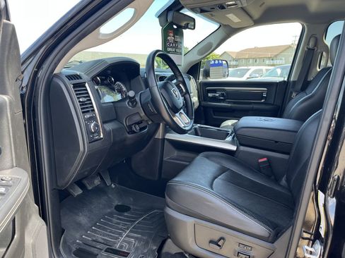 Used 2018 RAM 2500 Laramie w/ Sport Appearance Group AWD/4WD image 25