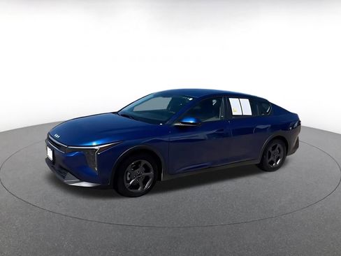 Used 2025 Kia K4 FWD image 4